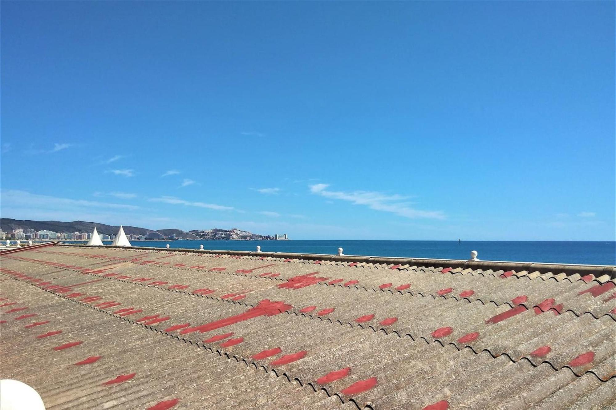 Vacansis Habitaciones De Hostal A Primera Linea De Playa En Кулера Екстериор снимка
